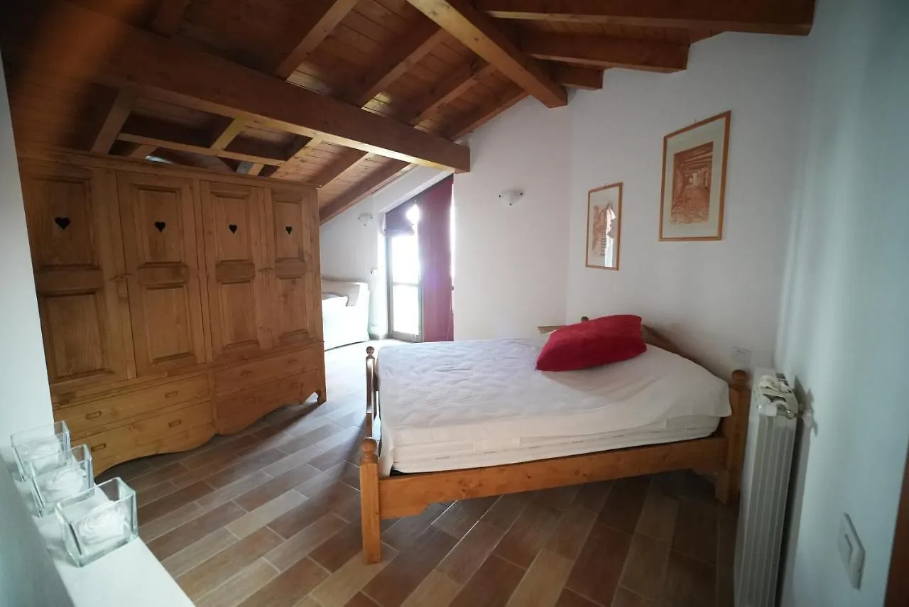 My Holiday - Casa Chiara Domaso Apartment 0*,
