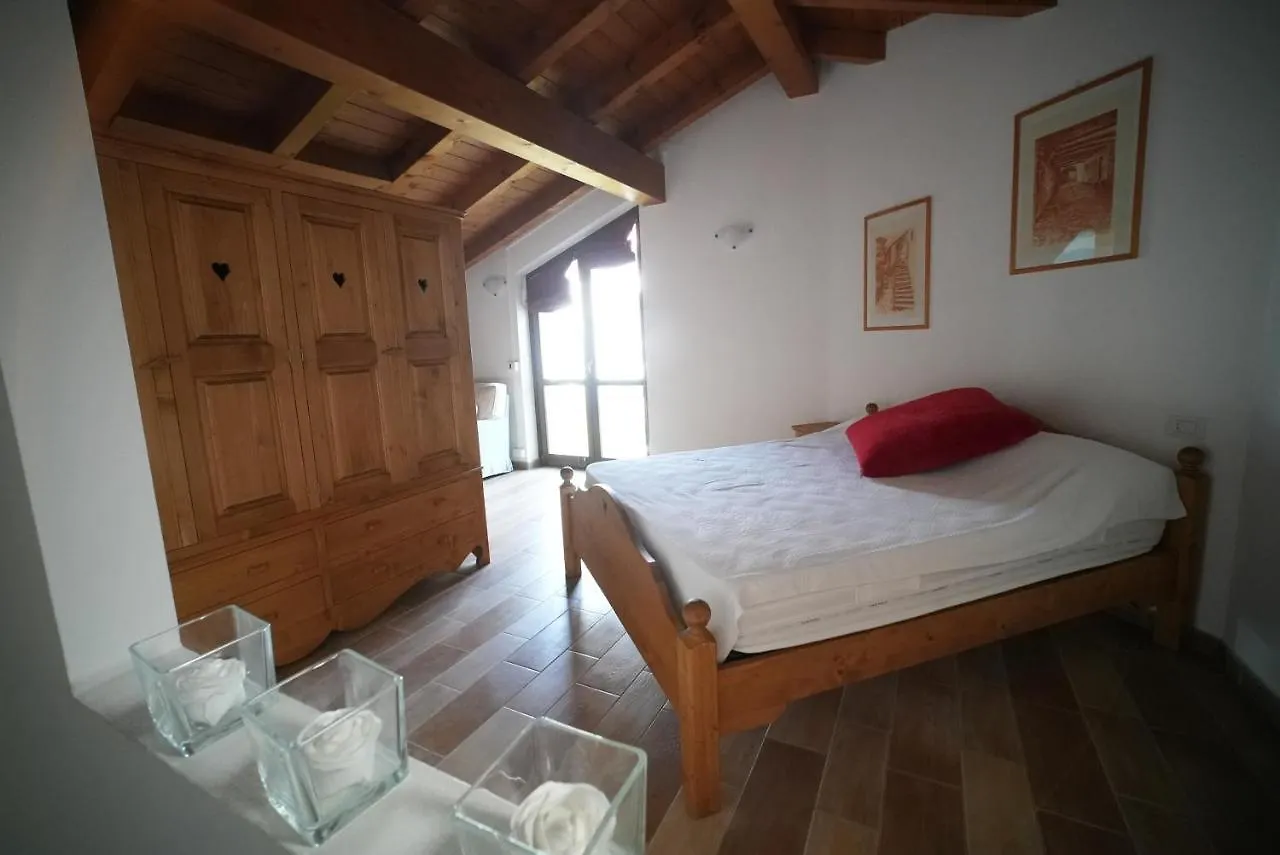 My Holiday - Casa Chiara Domaso Apartment 0*,  Italy